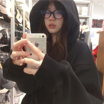 红。白。蓝 海报